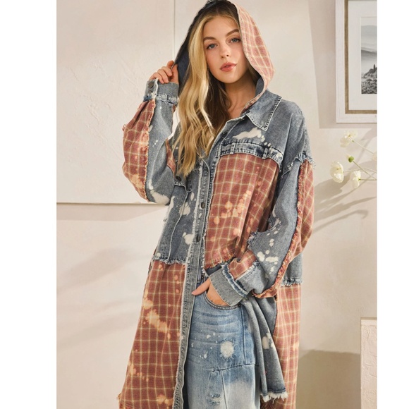 Oli & Hali Medium Wash Bleached Dyed Plaid Print Hoodie Denim jacket Shacket - Picture 3 of 7